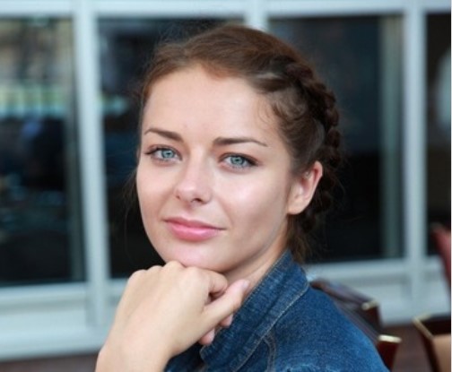 10 бездарных актрис российского кино которых не любят зрители. Смотреть фото 10 бездарных актрис российского кино которых не любят зрители. Смотреть картинку 10 бездарных актрис российского кино которых не любят зрители. Картинка про 10 бездарных актрис российского кино которых не любят зрители. Фото 10 бездарных актрис российского кино которых не любят зрители