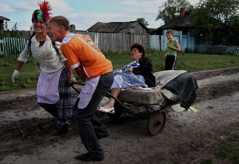 Деревенская свадьба: фотографии, глядя на которые, будете рыдать 17 5f353356df6321465435620