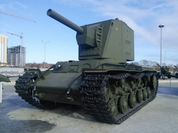 Почему враги СССР так боялись танка КВ-2