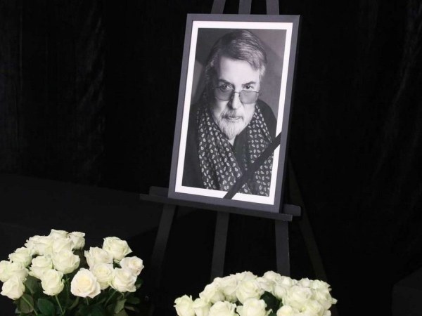 82-летней Алентовой стало плохо у гроба Александра Ширвиндта